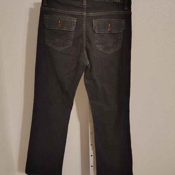 Lee Jeans Women's Size 8 Short Lower on the Waist Flap Back Pockets Stretch - Picture 4 of 11